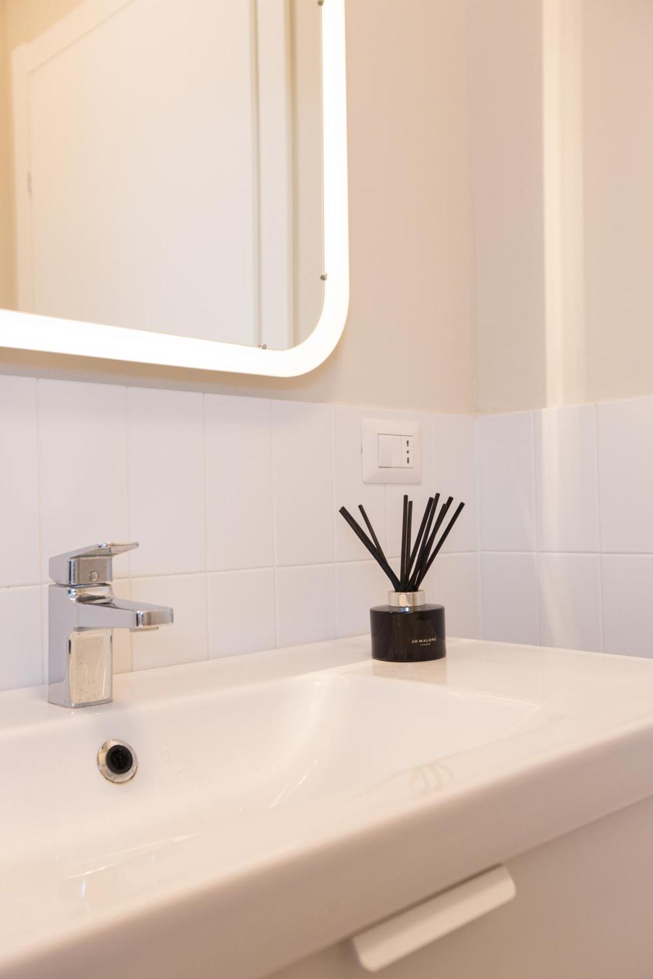 Apartamento Dreams Exclusive With Terrace - Free Parking - M1 Station - Near Center *